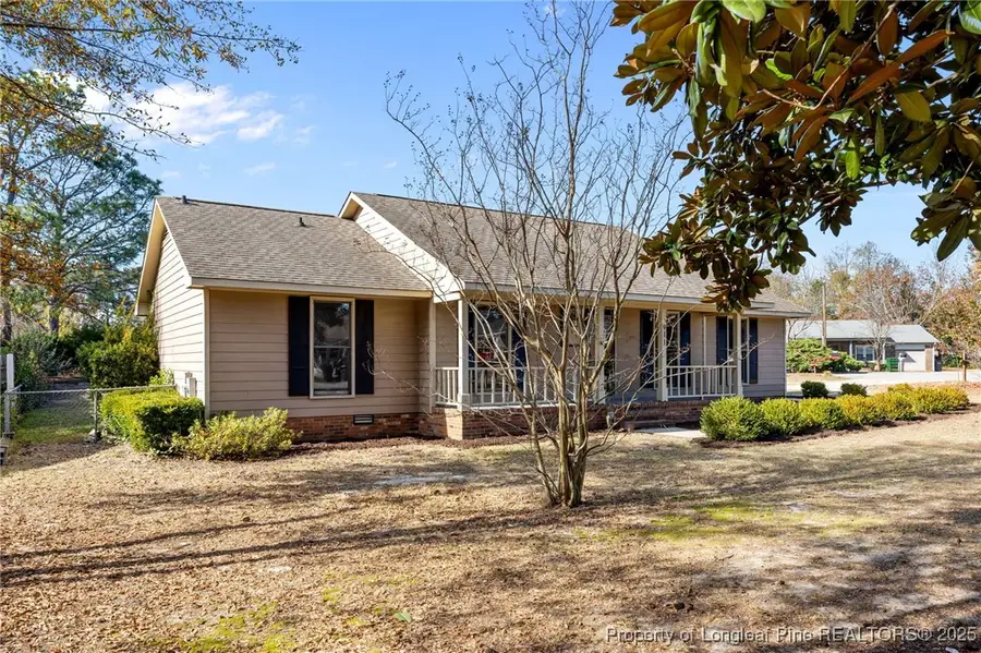 911 Axis Circle, Hope Mills, NC 28348 - Image #2