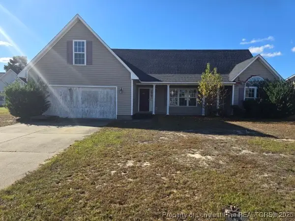 413 Turret Court, Hope Mills, NC 28348
