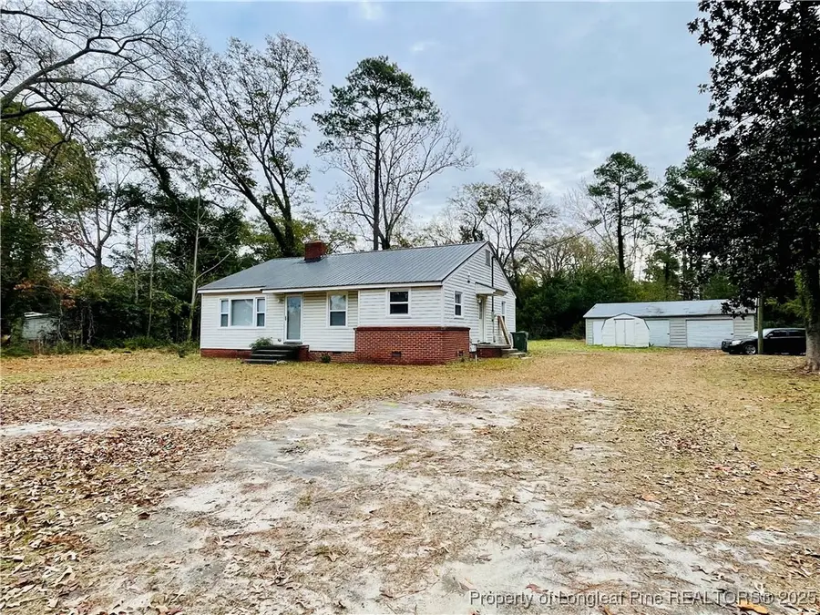 405 S Austin Street S, Maxton, NC 28364 - Image #3