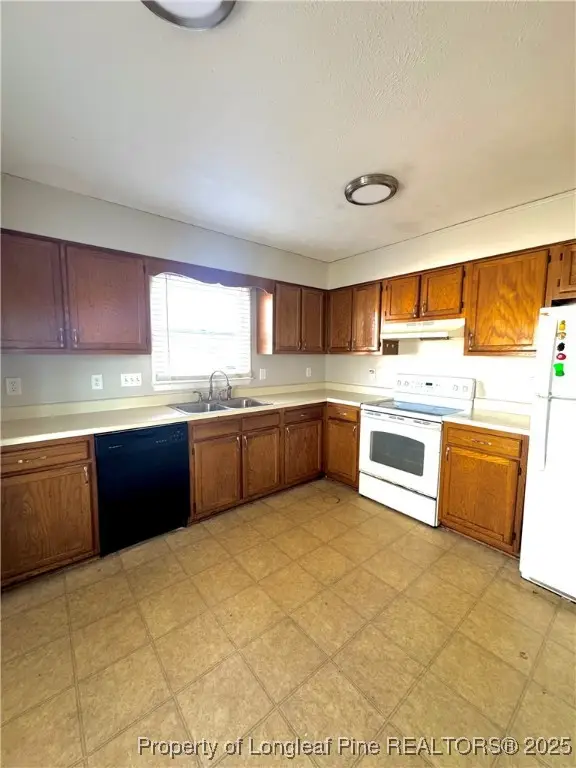 824 Glen Reilly Drive, Fayetteville, NC 28314 - Image #2