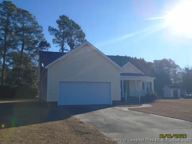 205 Kelly Drive, Laurinburg, NC 28352 - #3