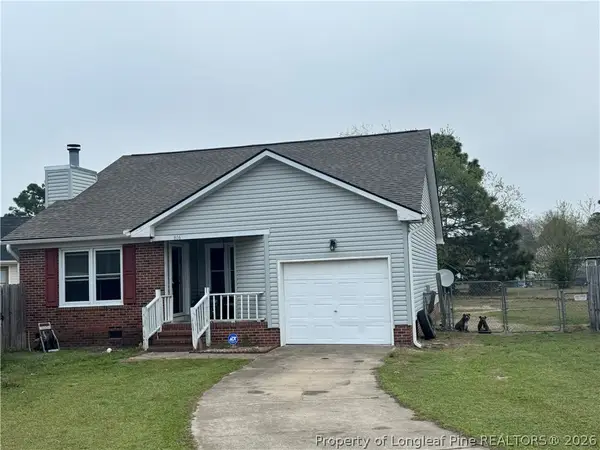 806 Brownsboro Place S, Hope Mills, NC 28348