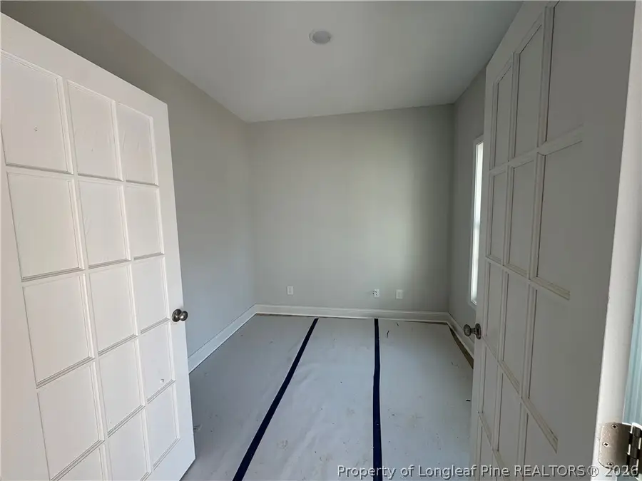 213 E 7th Avenue, Raeford, NC 28376 - #2