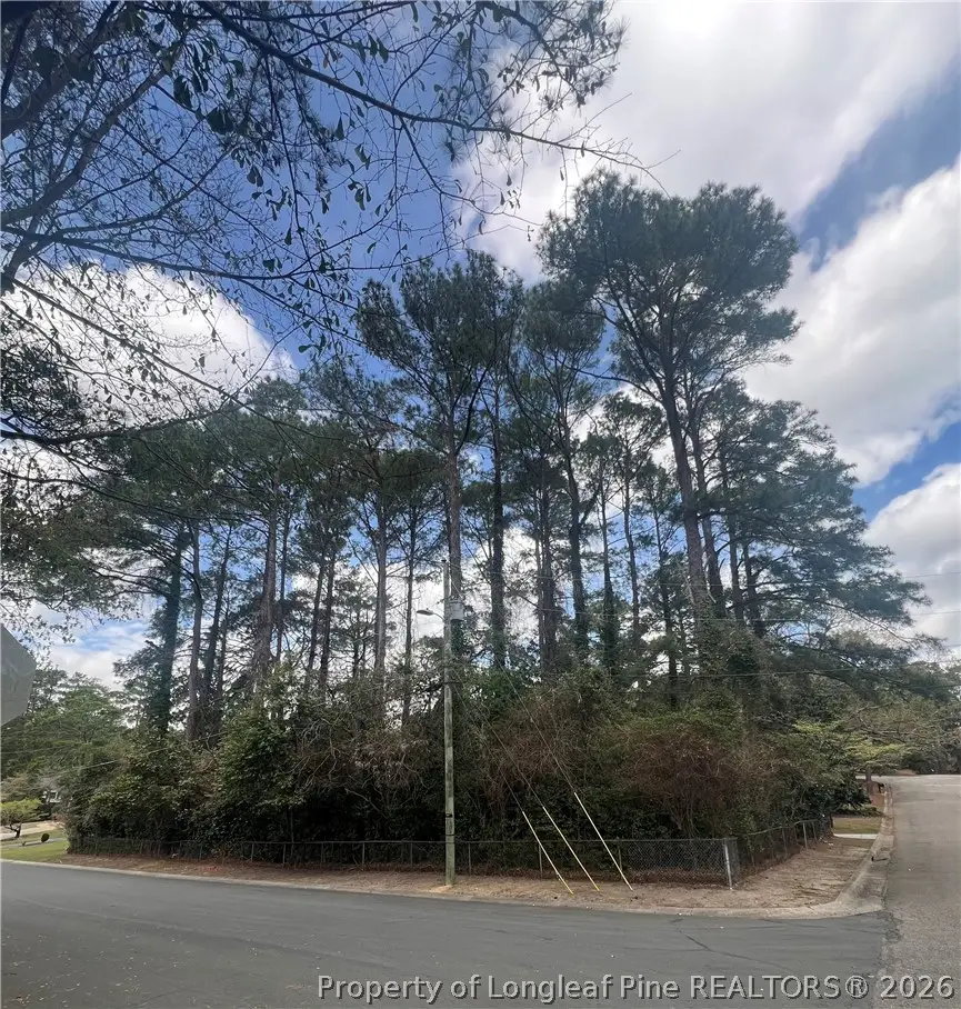 306 Woodcrest Road, Fayetteville, NC 28305 - #2