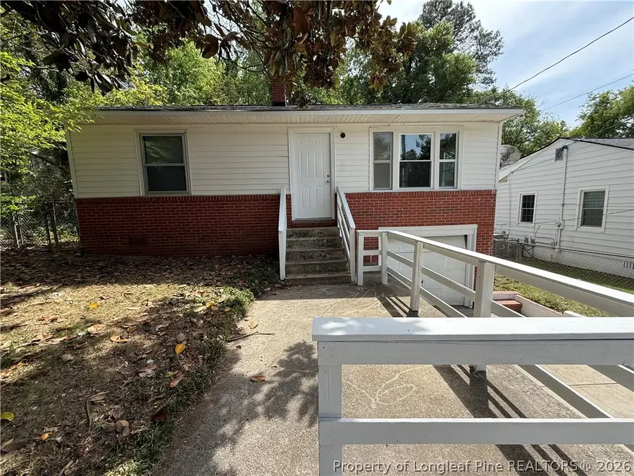 311 Stuart Avenue, Fayetteville, NC 28301 - #2