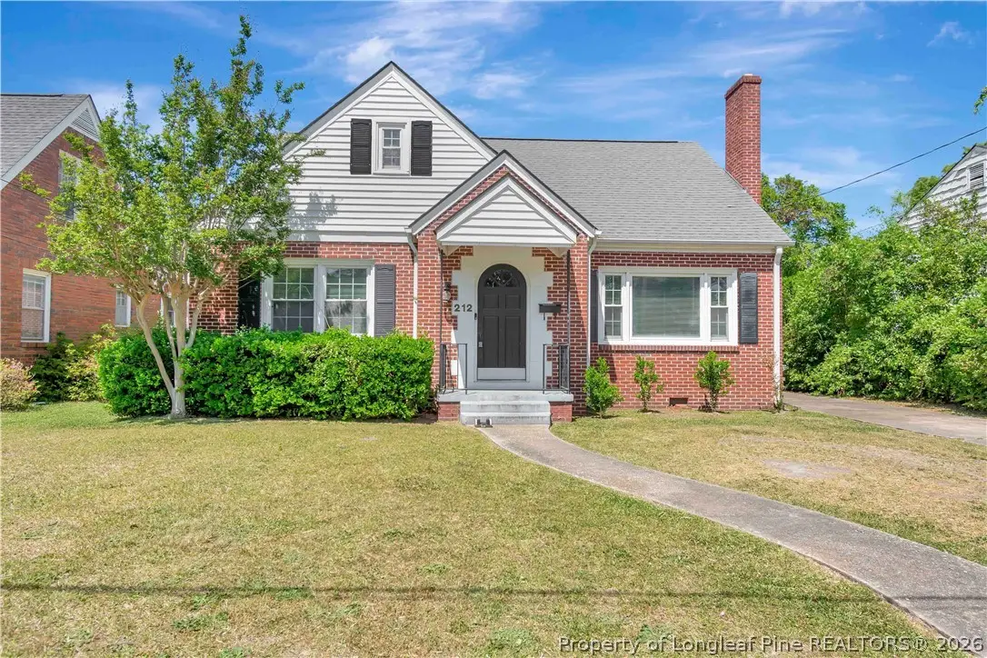 212 W 18th Street, Lumberton, NC 28358 - #1