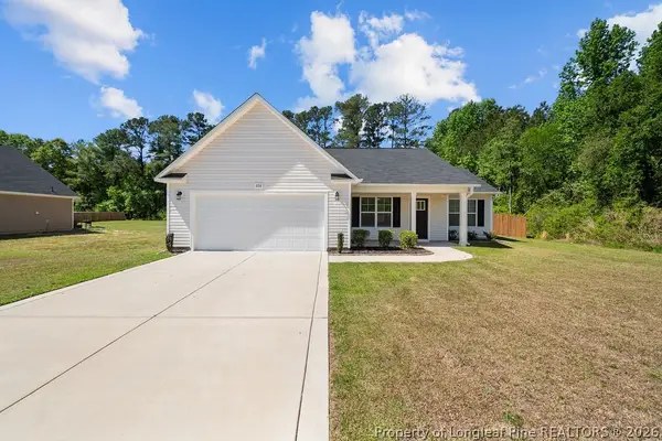 208 Emily Lane, Raeford, NC 28376