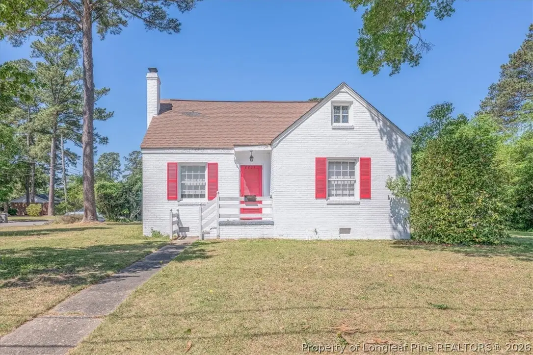 2201 N Mcmillan Ave, Lumberton, NC 28358 - #1