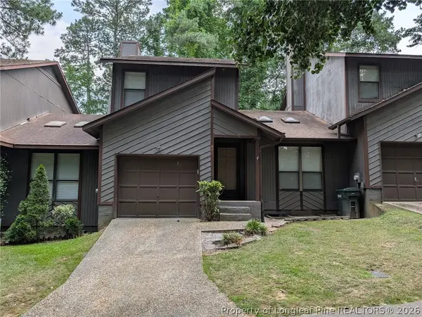 951 Creek Side Run, Fayetteville, NC 28303