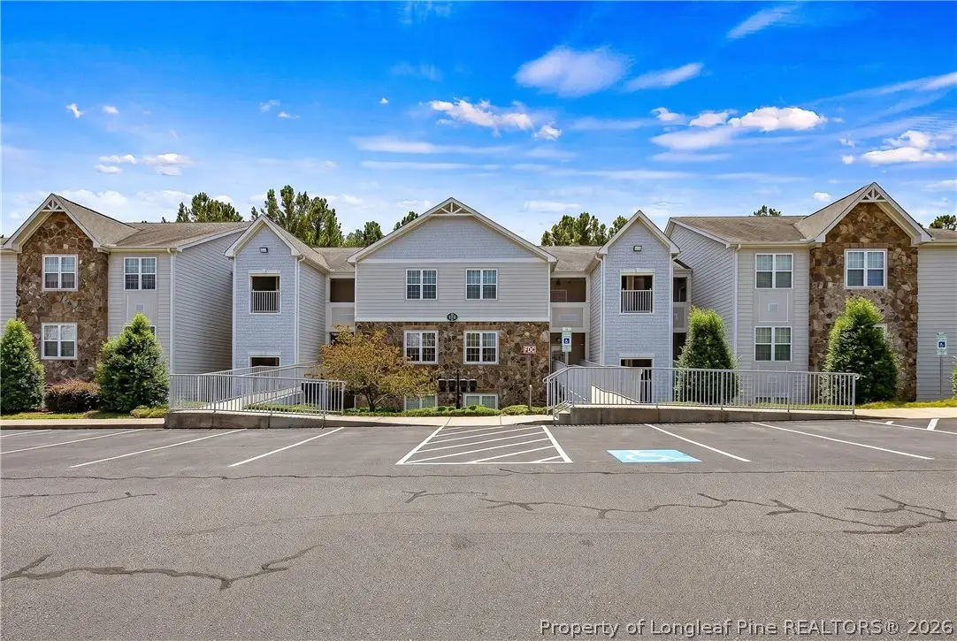 158 Gallery Drive #302, Spring Lake, NC 28390 - #1