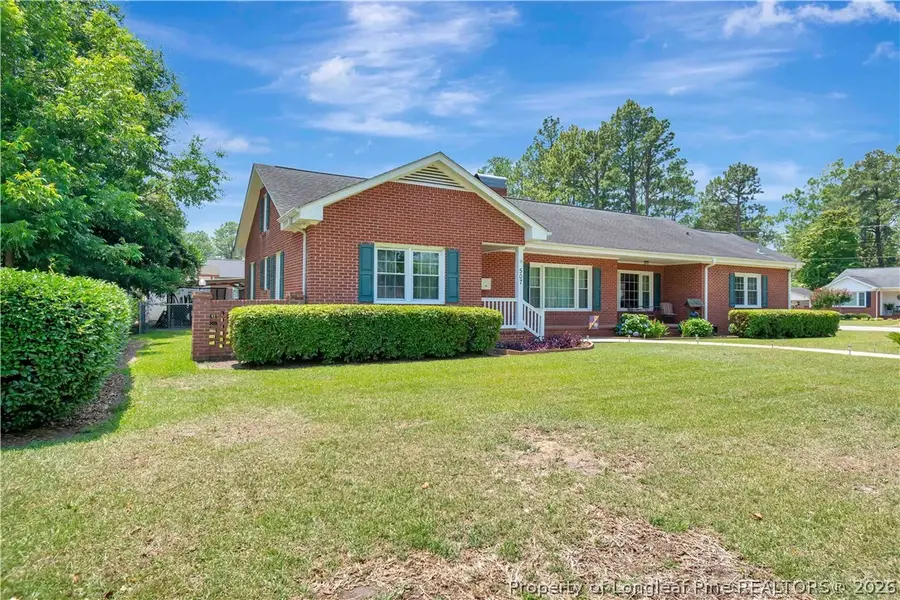 507 W 23rd Street, Lumberton, NC 28358 - #3