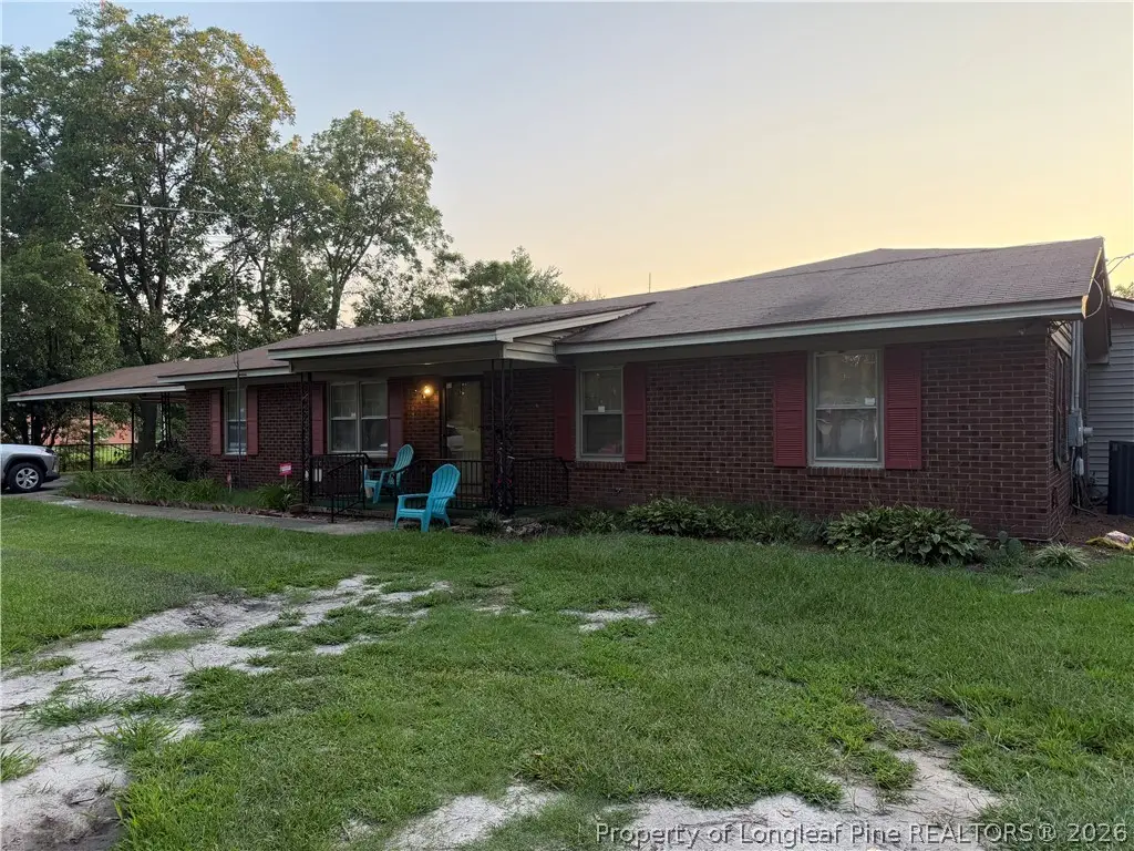 903 S Johnson St, Mount Olive, NC 28365 - #1