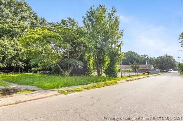 223 6th Avenue E, Red Springs, NC 28377