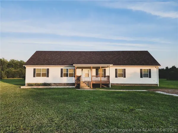 837 M And M Street, Elizabethtown, NC 28337