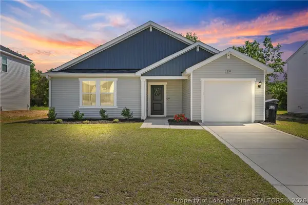 250 Melbourne Drive, Raeford, NC 28376