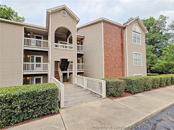 698 Bartons Landing Place #4, Fayetteville, NC 28314
