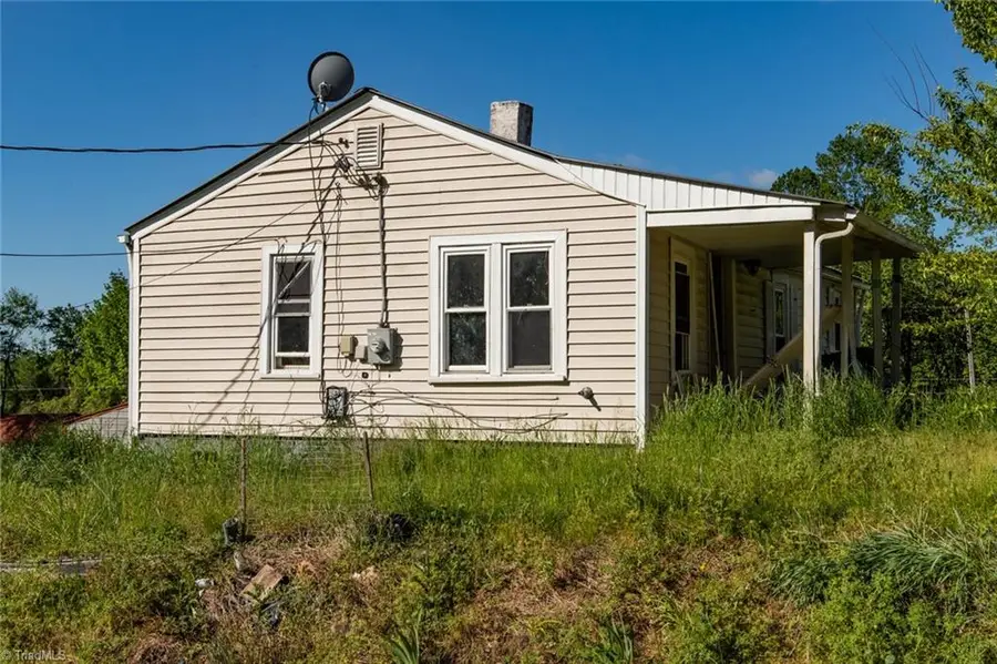 108 Mathis Street, Jonesville, NC 28642 - Image #2