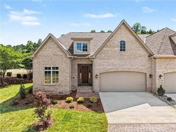 16 Creswell Manor Drive, Greensboro, NC 27407