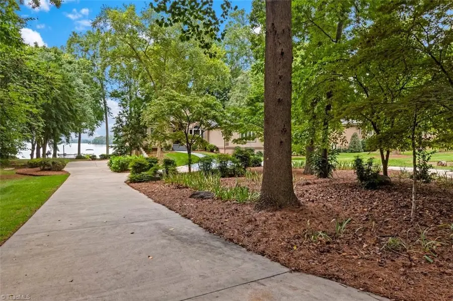 1553 Waterford Pointe Road, Lexington, NC 27292 - #3