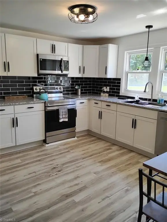 1515 Skeet Club Road, High Point, NC 27265 - Image #3