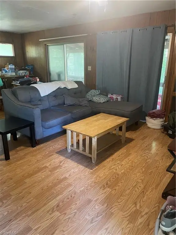 217 Lakeview Drive E, Thomasville, NC 27360 - Image #3