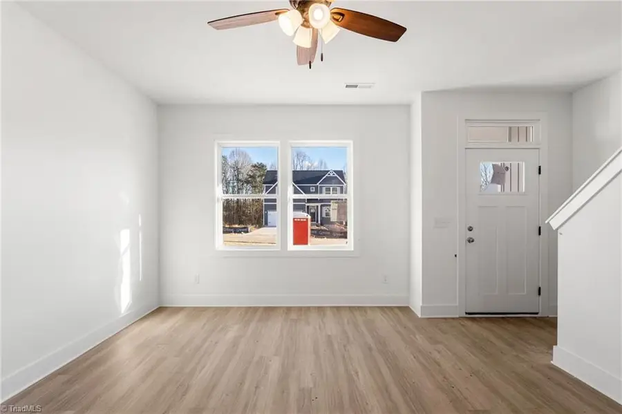 114 Indian Wells Court, Harmony, NC 28634 - Image #3