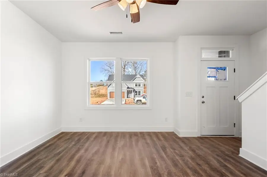 115 Indian Wells Court, Harmony, NC 28634 - Image #3