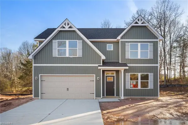 123 Indian Wells Court, Harmony, NC 28634