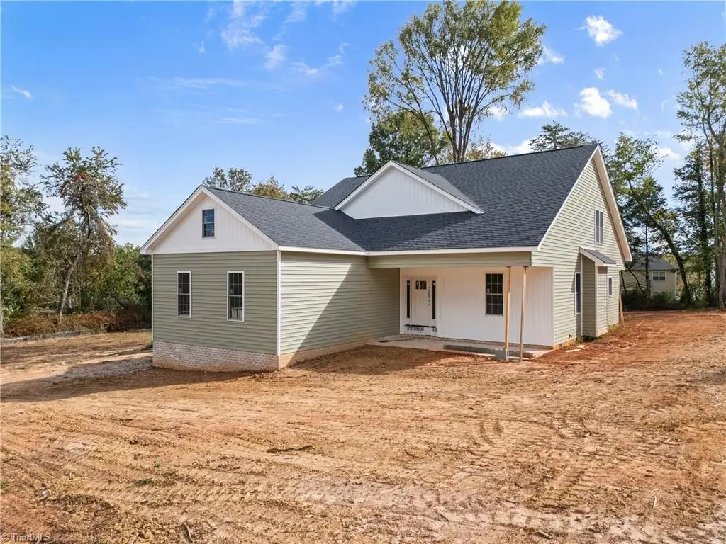 4632 Pinehill Drive, Pfafftown, NC 27040 - Image #1