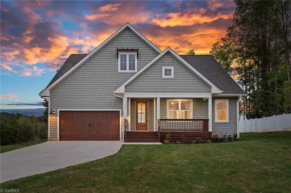 155 Rimrock Road, Harmony, NC 28634