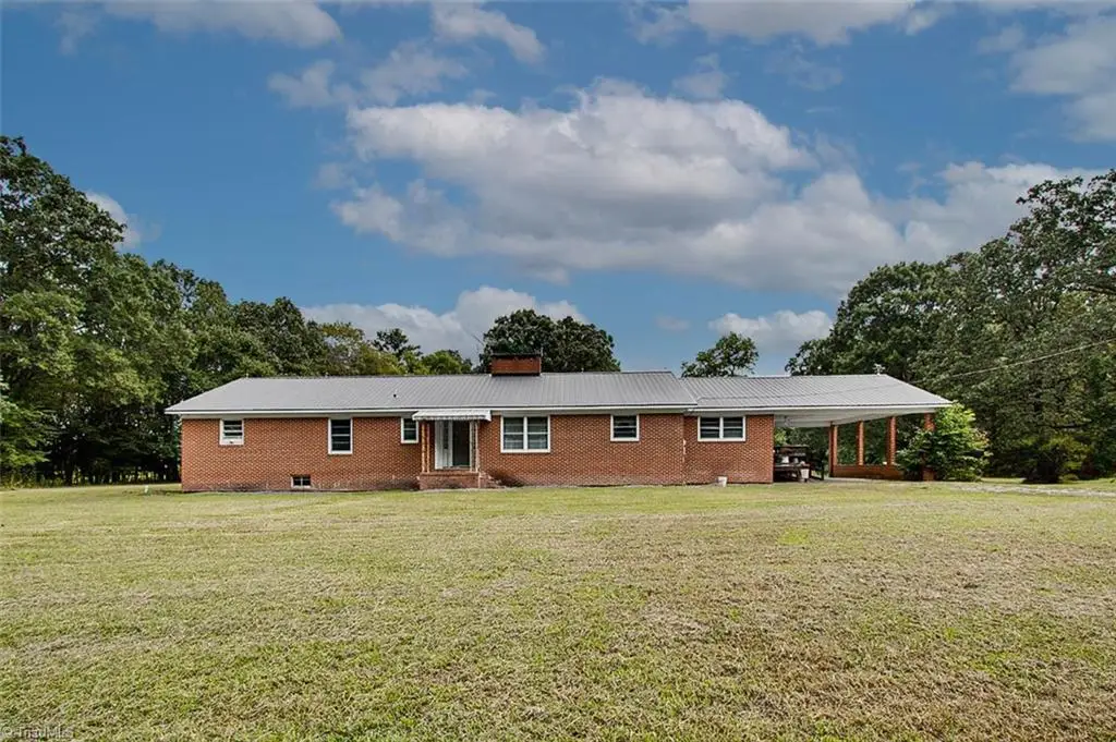 4142 Sadie Road, Seagrove, NC 27341 - Image #1