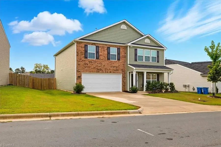 6854 Summerside Drive, Whitsett, NC 27377 - Image #2