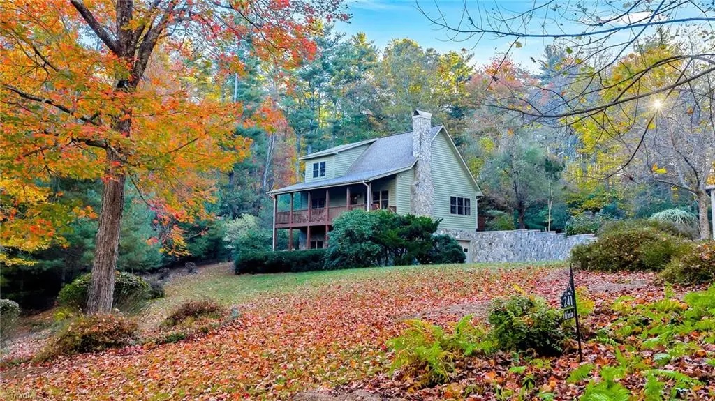 241 Oak Tree Lane, Jefferson, NC 28640 - Image #1