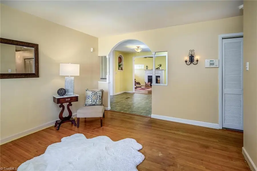4314 Ivanhoe Place, Charlotte, NC 28205 - Image #3