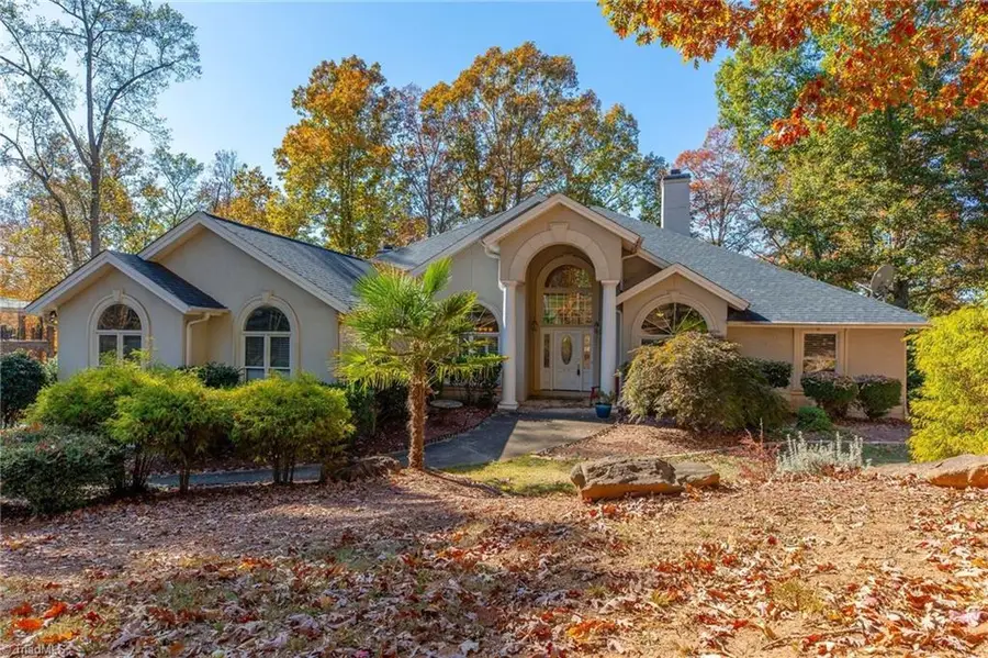 316 Lake Point Lane, Belews Creek, NC 27009 - Image #2