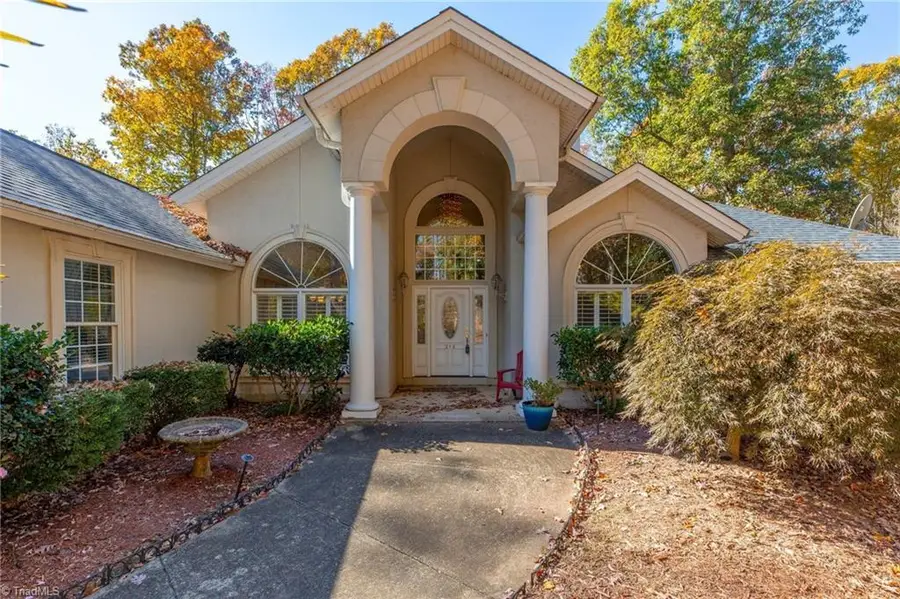 316 Lake Point Lane, Belews Creek, NC 27009 - Image #3