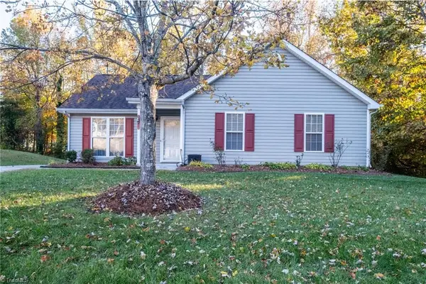 827 Banner Oak Court, Greensboro, NC 27406