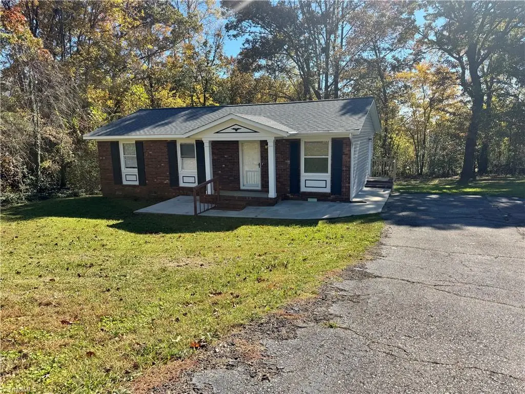 149 Southridge Run Lane, North Wilkesboro, NC 28659 - Image #1
