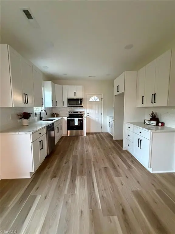 2002 Kersey Street, Greensboro, NC 27406 - Image #2