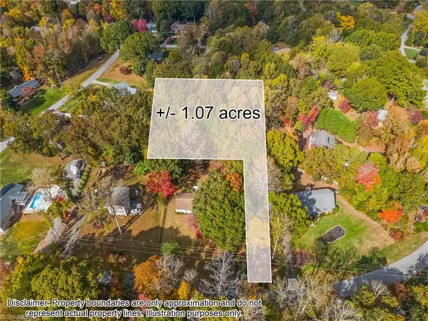 3541 N Lakeshore Drive, Clemmons, NC 27012