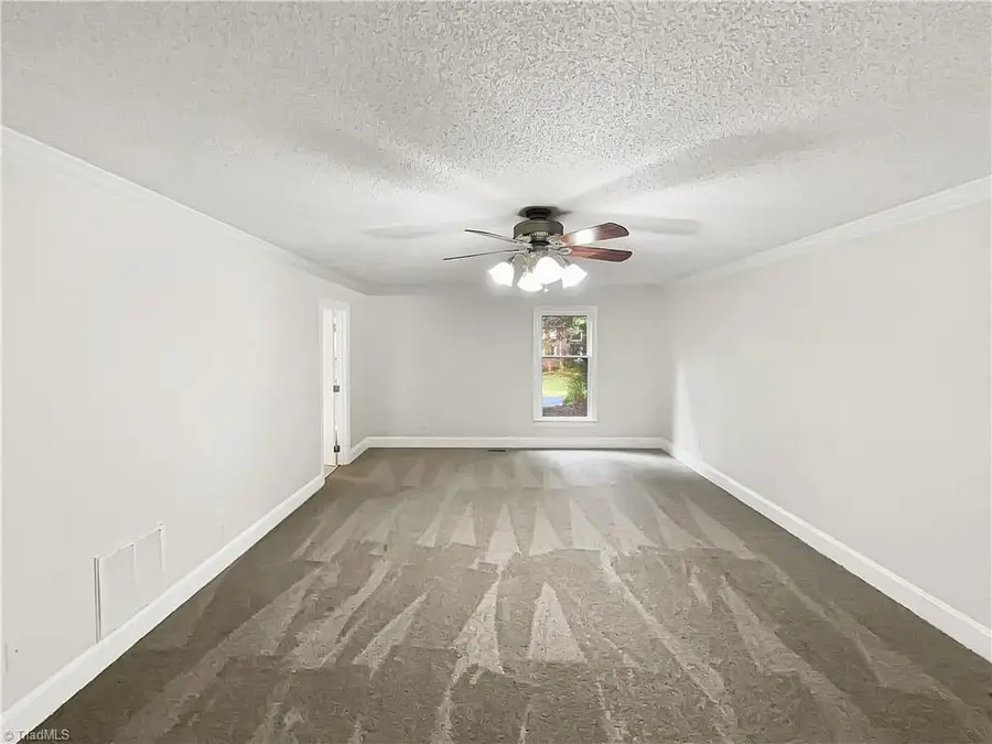 605 Doe Run Drive, Kernersville, NC 27284 - Image #3