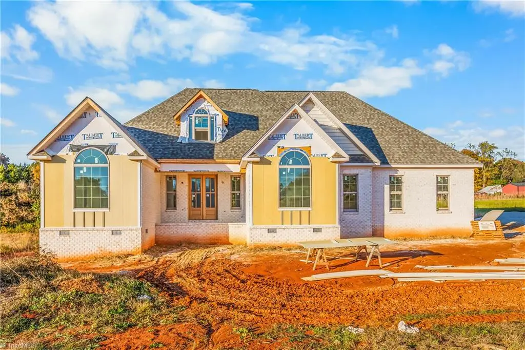 3765 Beroth Circle, Pfafftown, NC 27040 - Image #1