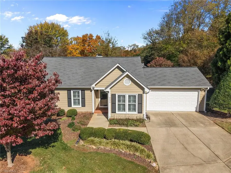 5006 Heathridge Terrace, Greensboro, NC 27410 - Image #2