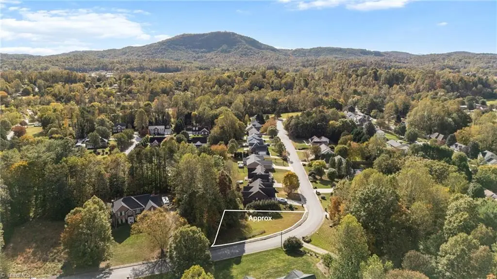 924 Barrington Drive, Lenoir, NC 28645 - Image #1