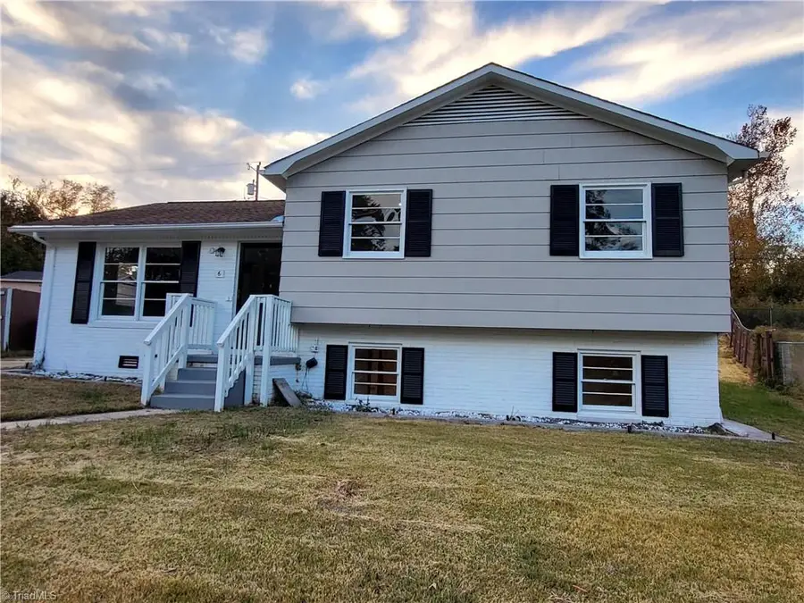 6 Llano Court, Greensboro, NC 27401 - Image #2