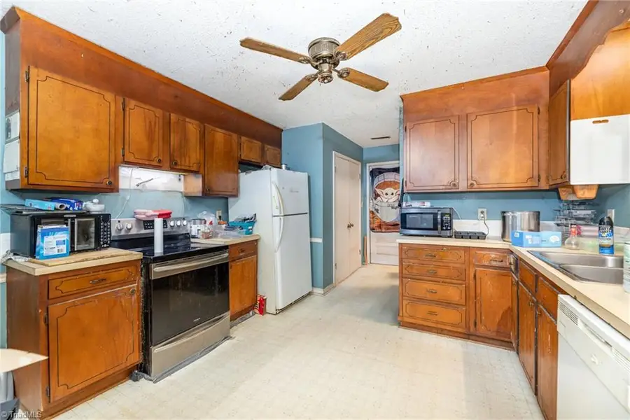 2548 Mount Salem Road, Pfafftown, NC 27040 - Image #3