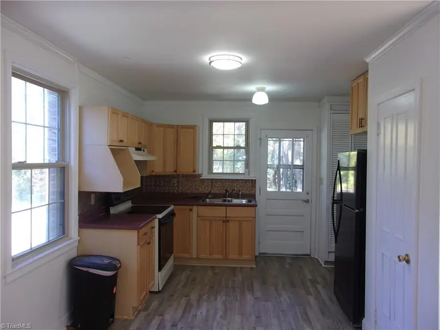 1406 Chelsea Street, Winston Salem, NC 27103 - Image #2