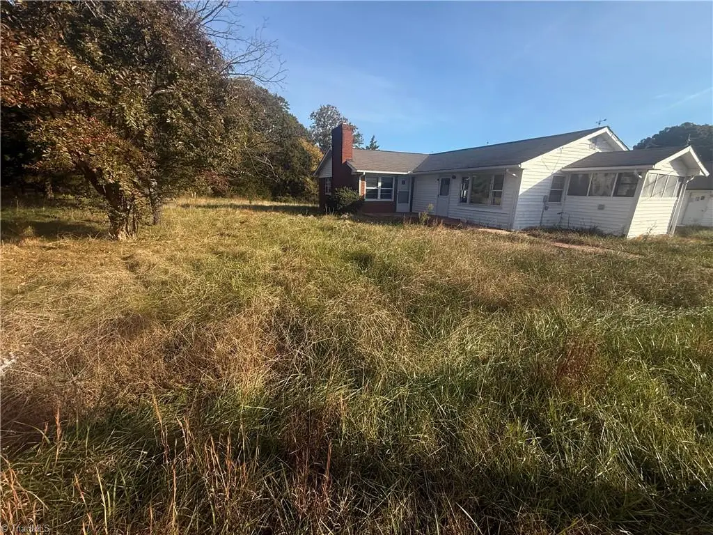 9885 Moore Farm Drive, Kernersville, NC 27284 - Image #1