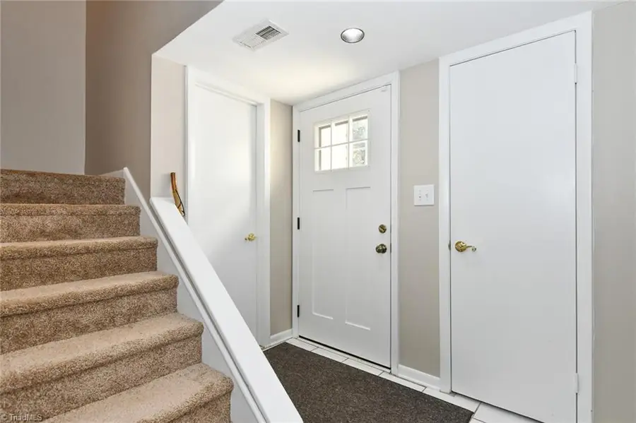 207 Village Lane, Greensboro, NC 27409 - Image #3