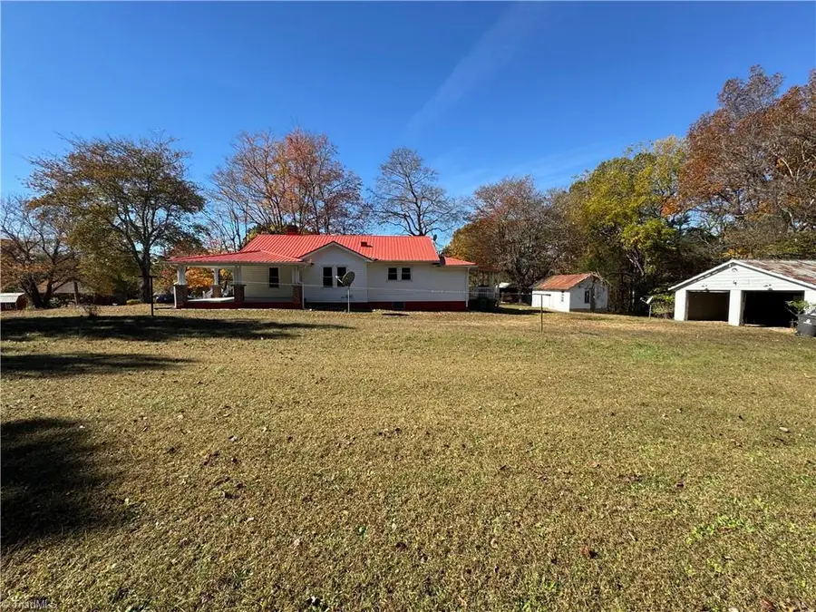 400 Bradstone Drive, Wallburg, NC 27107 - Image #3